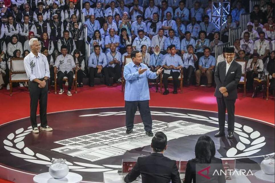 Pengamat Bicara Prabowo Terpancing Emosi ke Anies Saat Debat, Ganjar Kalem