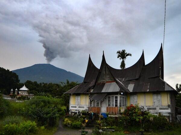 Erupsi Gunung Marapi Membawa Duka! &#91;Kompetisi KGPT&#93;