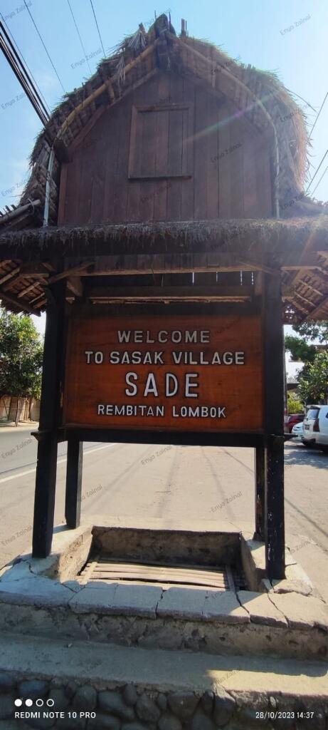 Pesona Desa Adat Suku Sasak Sade, di Pulau Lombok, Nusa Tenggara Barat
