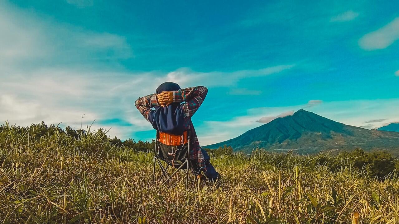 Ini dia Tips &amp; Trik Mendaki ke 3 Gunung Legendaris di Garut, Liburan pasti seru!