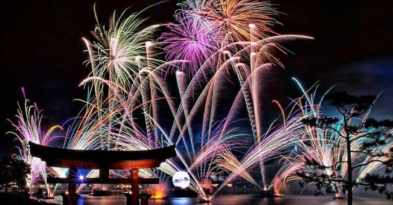 Perayaan Tahun Baru: Jejak Sejarah dan Tradisi yang Menarik!!! Happy New Year 2024 🥳