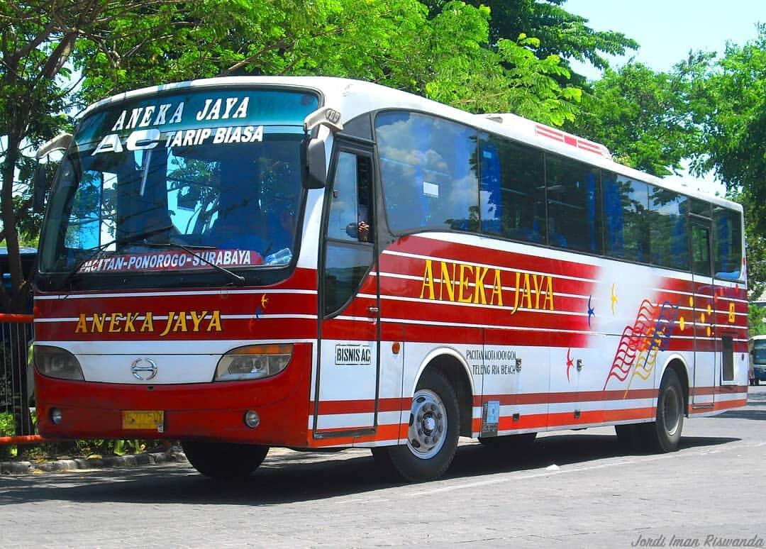 Surabaya-Pacitan: Rute Bus yang Ramai di Hari Tertentu Saja