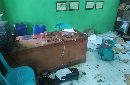 Diduga Tak Puas Hasil Rekrutmen KPPS, Kantor PPS Bondowoso Dilempari Kotoran