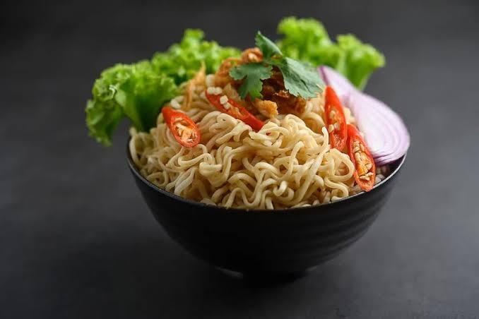 Mie Instan Sebagai Pengganti Nasi, Ga Bahaya Ta?