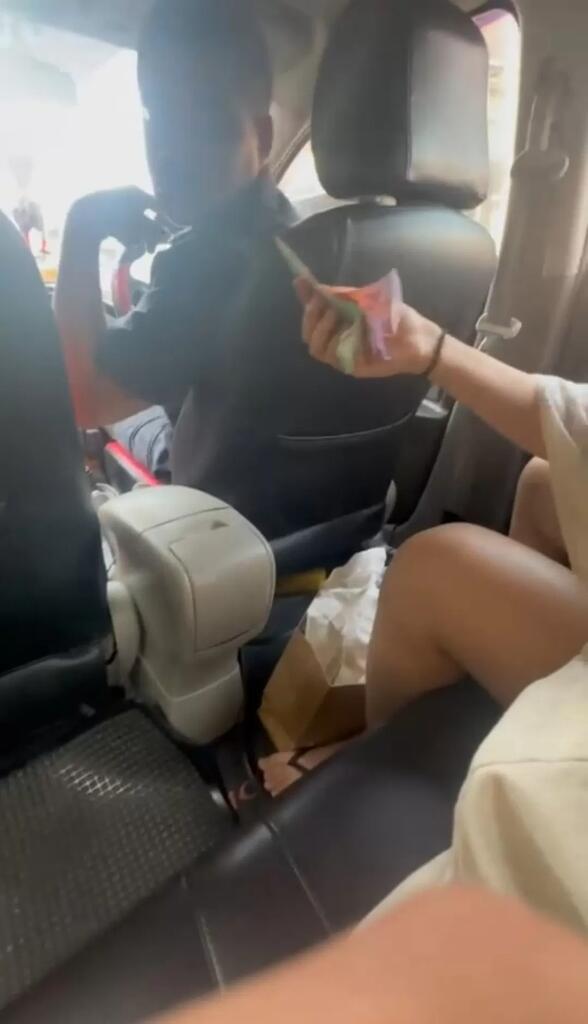 2 Wanita WNA Ketakutan saat Diancam oleh Supir Taksi di Bali, Viralkan Jangan?