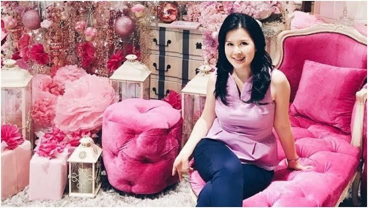 Keliru! Grace Natalie Datangi Meja Moderator Debat Capres, Ketua KPU: Harus Lewat LO