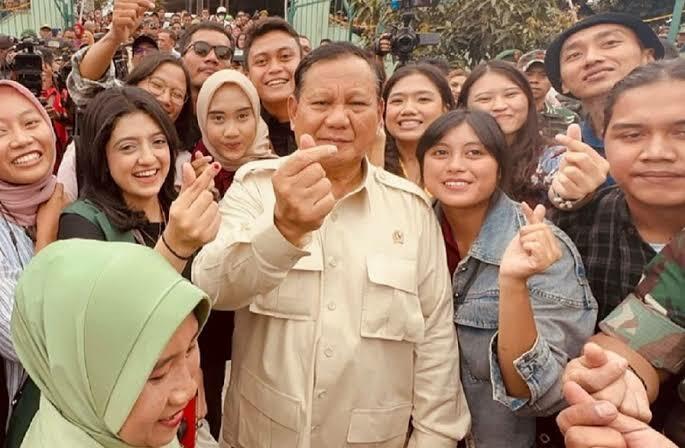 Netizen Nangis Tonton Prabowo Diserang, Tak Perlu Jatuhkan Orang Jika Ingin Unggul!