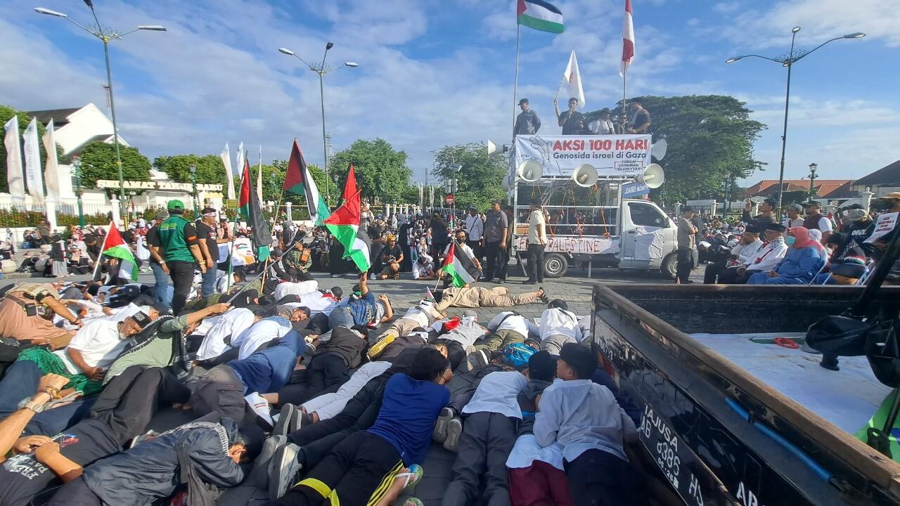 Aksi 100 Hari Menentang Genosida Israel Di Gaza Palestina