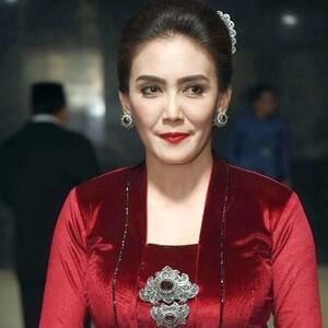 Thred foto Caleg Cantik Pemilu 2024