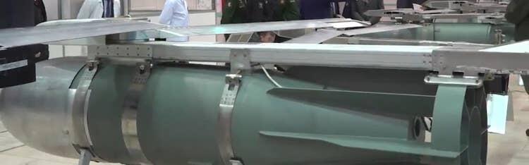 Rusia Berhasil Mencerdaskan Bom Bodoh Seberat 1,5 Ton Warisan Soviet