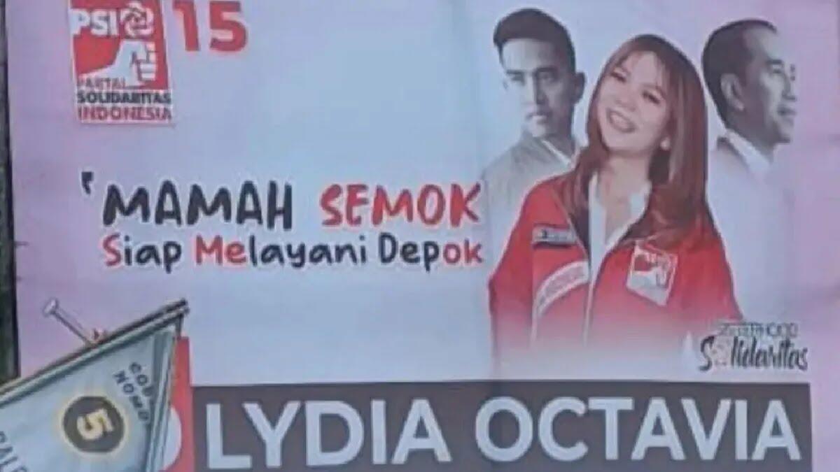 Viral Baliho Caleg &quot;Mamah Semok Siap Melayani Depok&quot; yang Hebohkan Netizen!