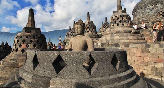 Bersejarah dan Populer, Ini Dia 5 Candi di Indonesia yang Patut Untuk Dikunjungi!