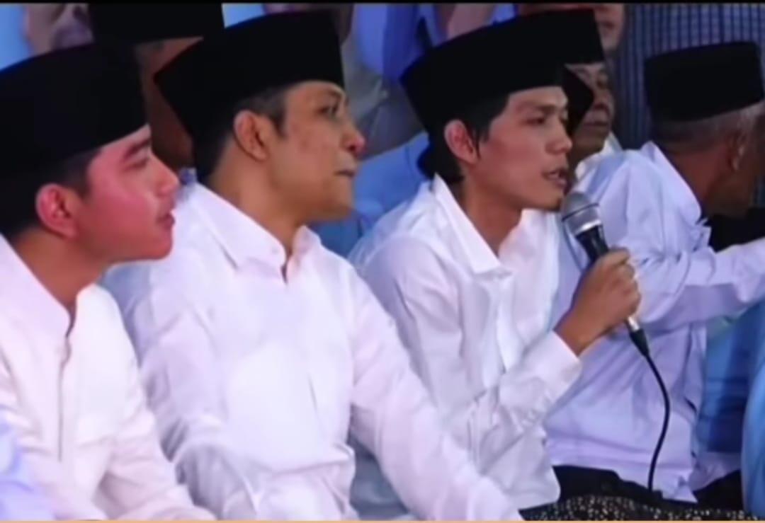 &#91;b&#93;Gus Iqdam: Mas Gibran Nggak Usah Khawatir, di Belakang Panjenengan Ada Saya
&#91;/b&#93;