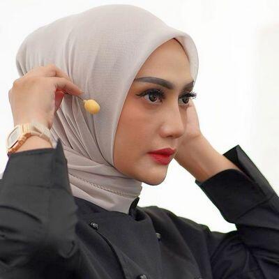 Thred foto Caleg Cantik Pemilu 2024