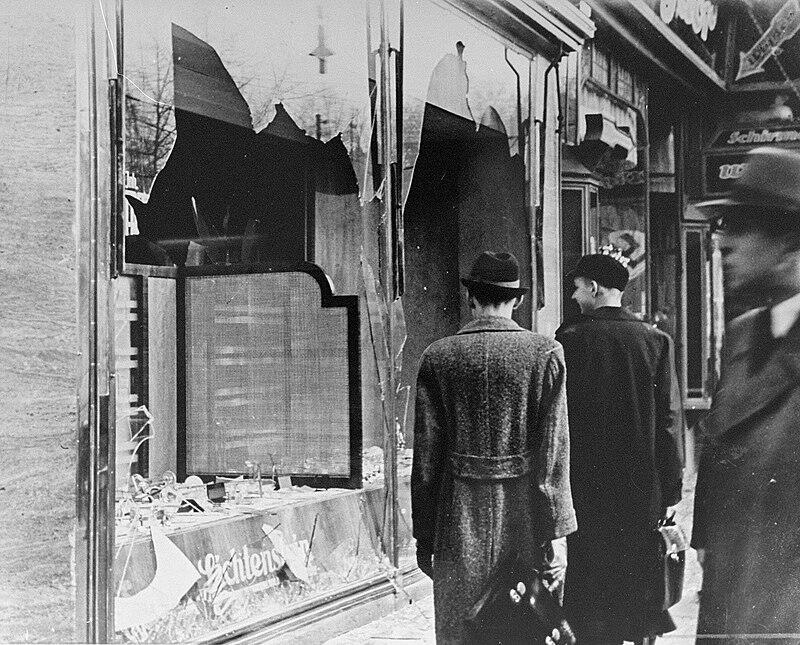 Apocalypse World War 2: Kristallnacht, Tragedi Pilu Kaum Yahudi di Masa Nazi Jerman