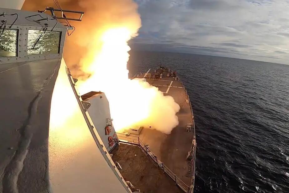 Amerika Tembakkan Rudal SM-6 di Laut Merah, Sekali Genjot Setara Rp 66 Miliar