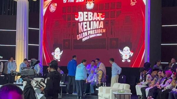 Momen Yenny Salami AHY, Khofifah, Airlangga-Wiranto Saat Jeda Iklan Debat

