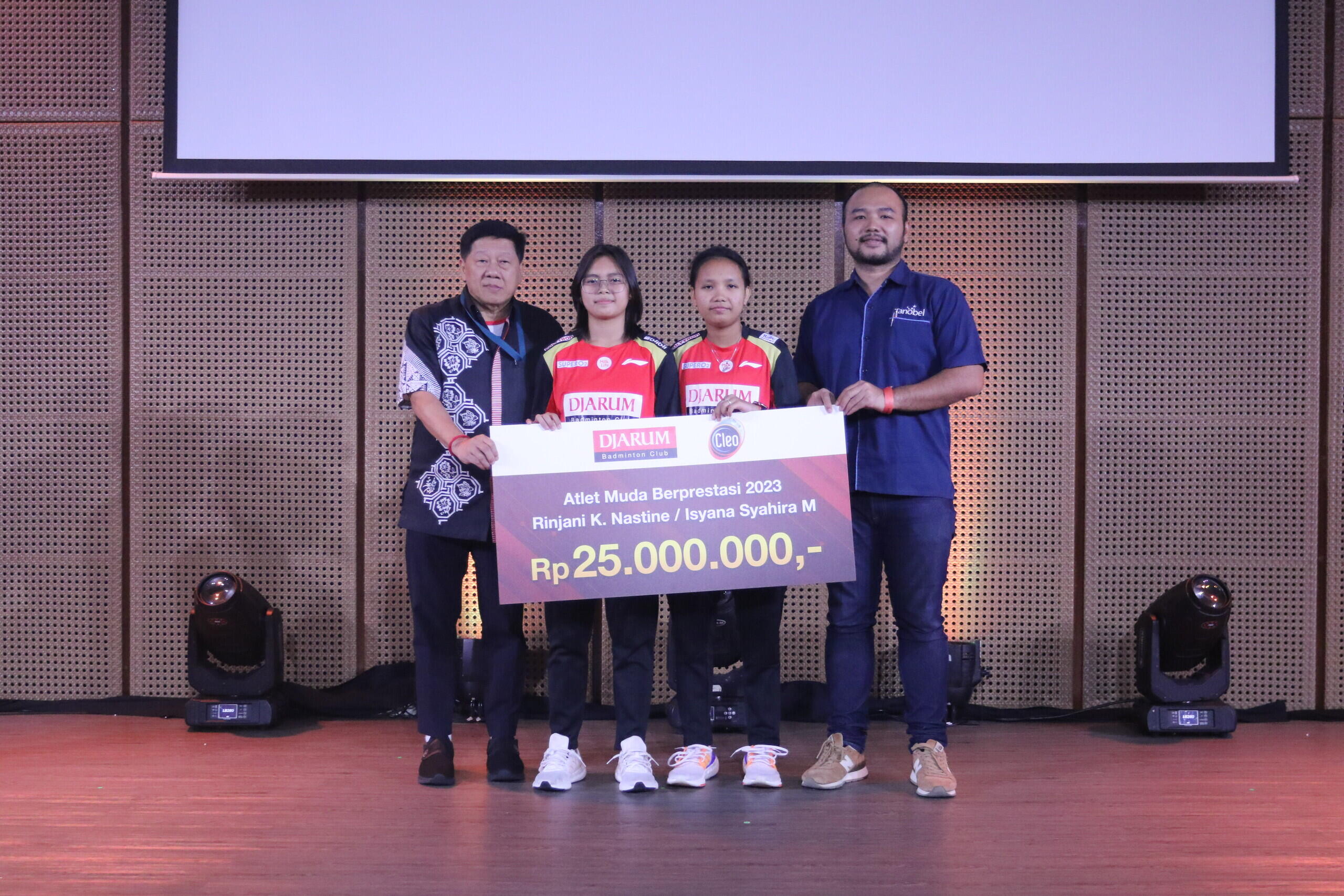 Djarum Foundation Kasih Penghargaan ke Atlet Badminton Berprestasi