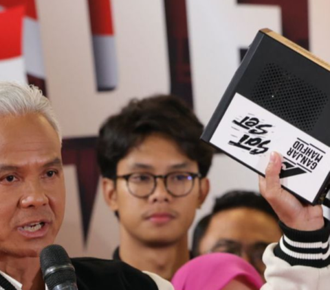 Menebak cara kerja sat set box, Alat internet gratis yang dipamerkan Ganjar