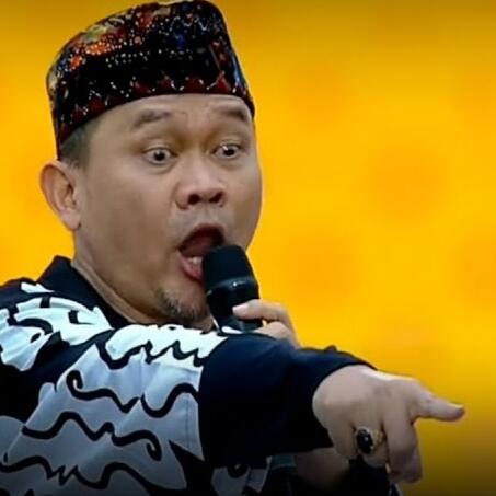 Viral Cak Lontong Emosi &amp; Sebut 'Wong Ndeso' Saat Kampanye Ganjar, Netizen: Rasis