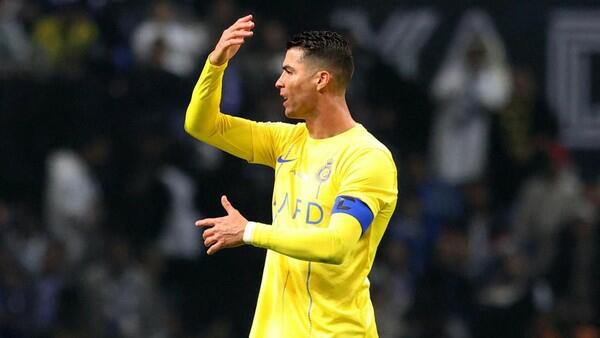 Cristiano Ronaldo Bikin Heboh Gara-gara Masalah Selangkangan, Begini Faktanya!