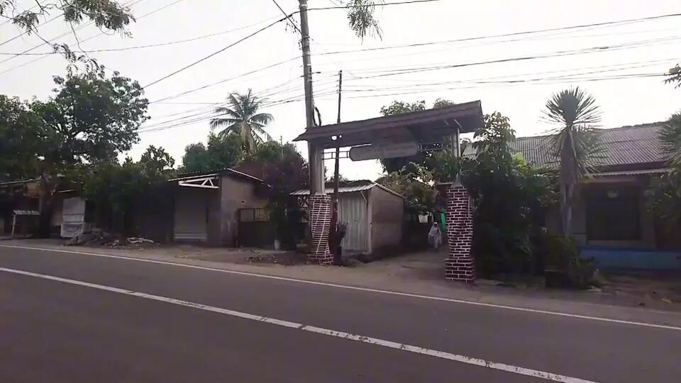 Kalah Suara, Simpatisan Caleg Ngamuk dan Lempari Rumah Warga Hingga Pecah!