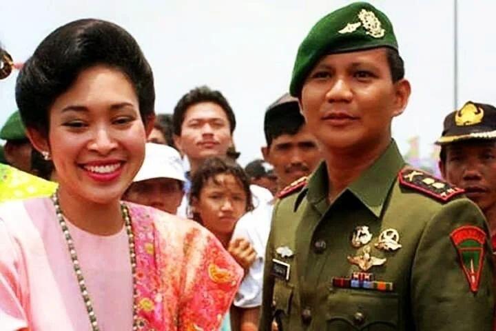 Potret Lawas Pernikahan Titiek Soeharto dan Prabowo, serta Kisahnya
