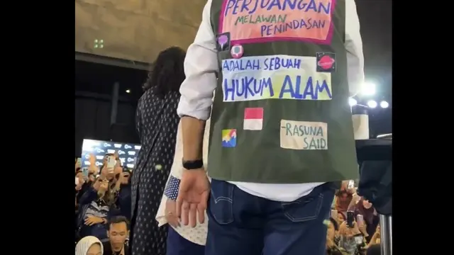 Anies Baswedan Tampil Serasi dengan Fery Farhati Pakai Atasan Monogram Amin,