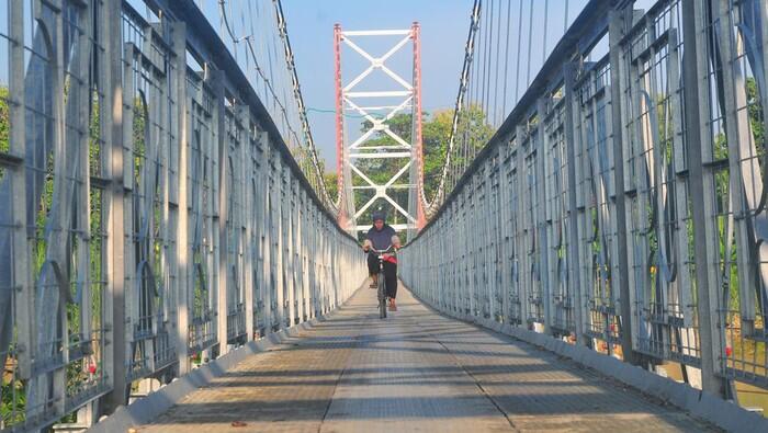 Kementerian PUPR Bangun 558 Jembatan Gantung Dalam 8 Tahun