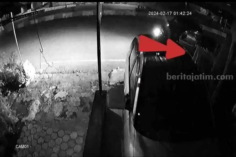 Maling Curi Pakaian Dalam di Ponorogo Terekam CCTV