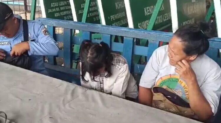 Pedagang Temukan Gadis Dibuang di Tol Ancol: Proses Penanganan Kasus oleh Polisi