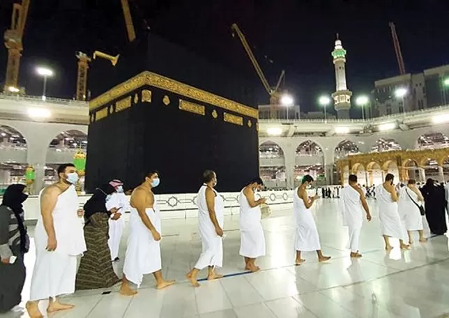 Mengapa Pemerintah Melarang Umrah Backpacker?