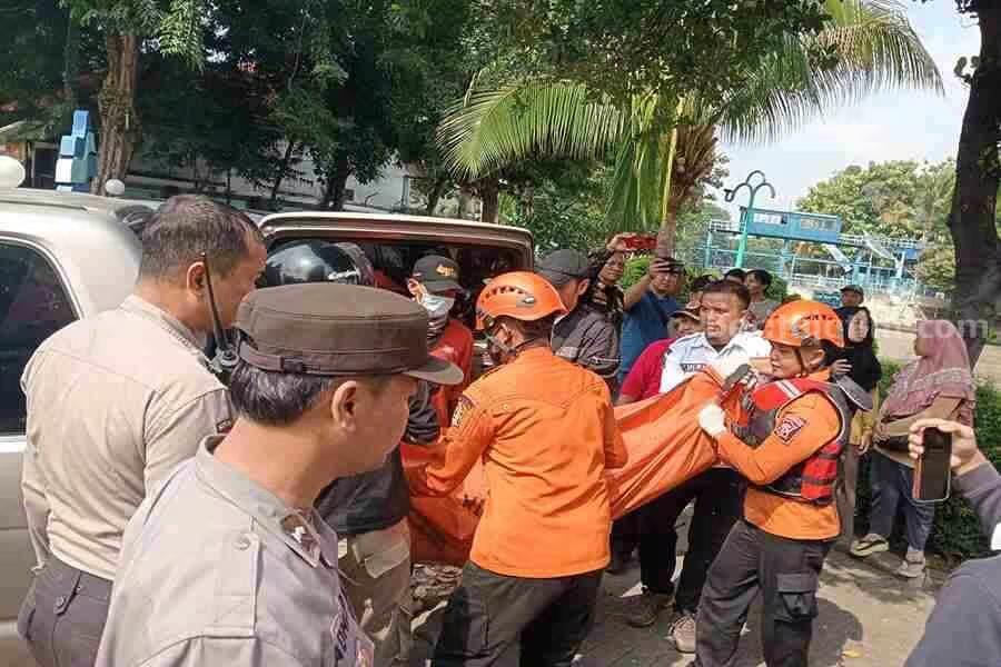 Warga Surabaya Tenggelam di Sungai Rolak Ngagel saat Mancing