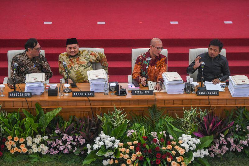 KPU: Rekapitulasi Hasil Pemilu 2024 Mengacu Formulir C Hasil Bukan Sirekap