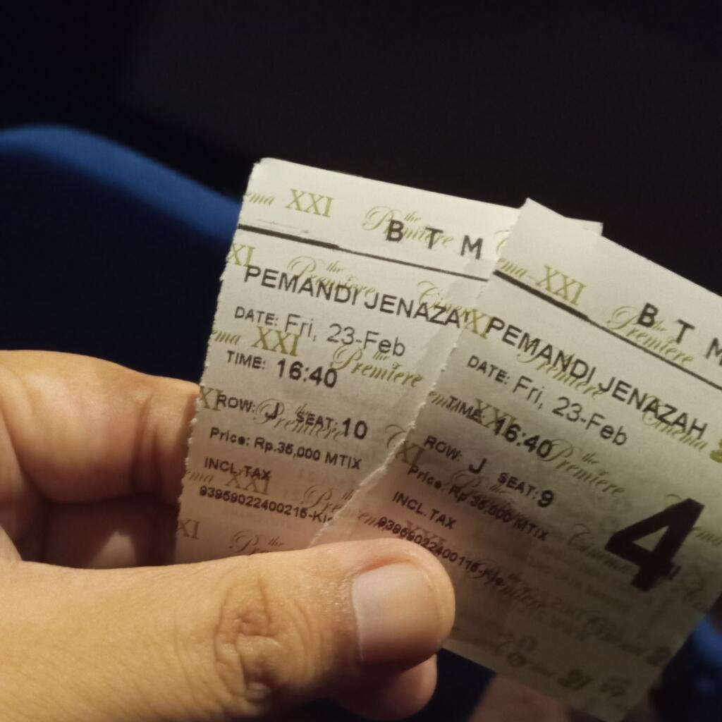 Review Film Pemandi Jenazah: Horor yang Lagi Trending