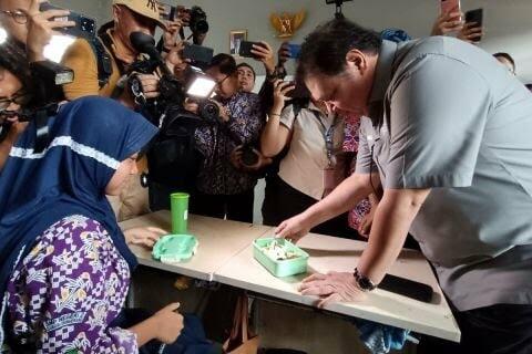 Dana BOS akan Dialihkan Menjadi Makan Siang Gratis, Setuju GanSis?