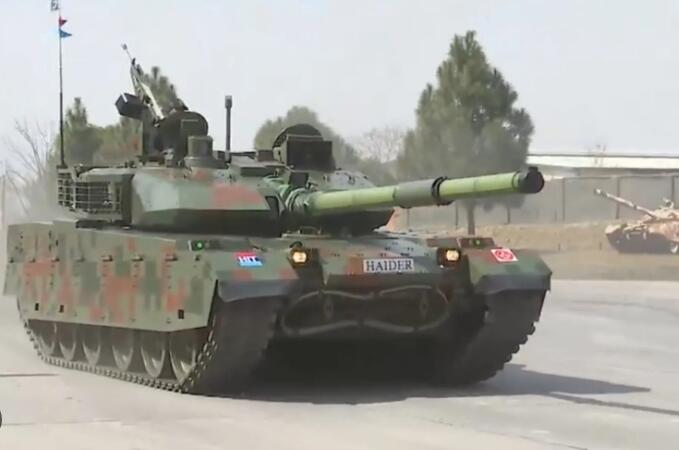 Pakistan Perkenalkan Haider, Main Battle Tank yang Dibuat Bersama China