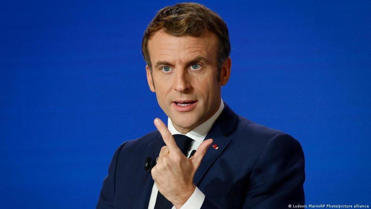 Presiden Prancis Macron Umumkan RUU Bantuan Mengakhiri Hidup

