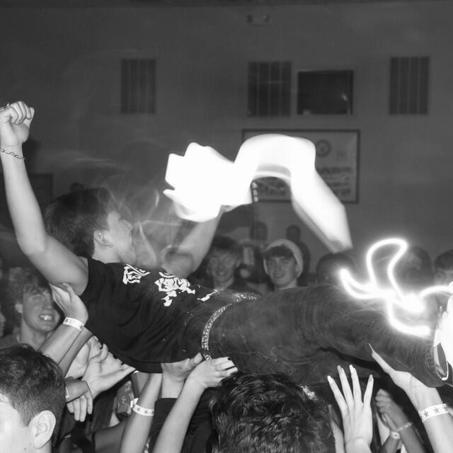 Beberapa Jenis Moshing di Konser Musik