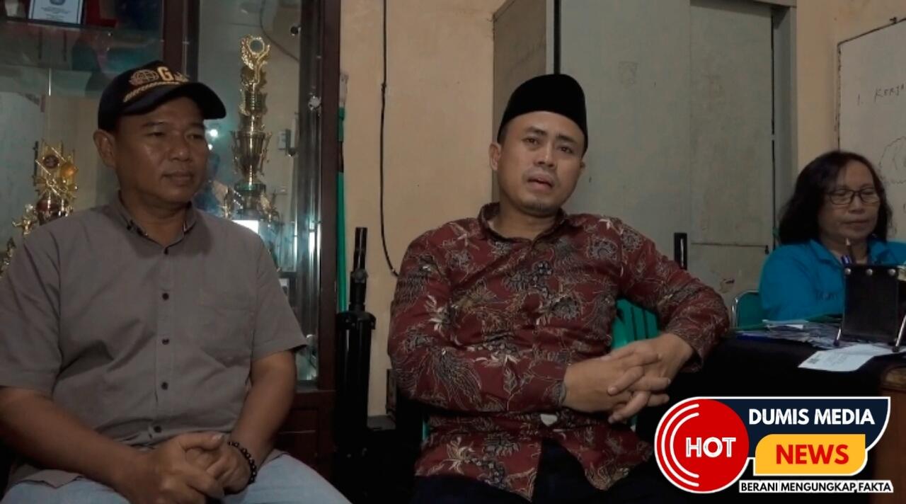Antusiasi Warga RW 02 Rawa Badak Selatan Mengantri Bantuan Pangan Beras Jakut