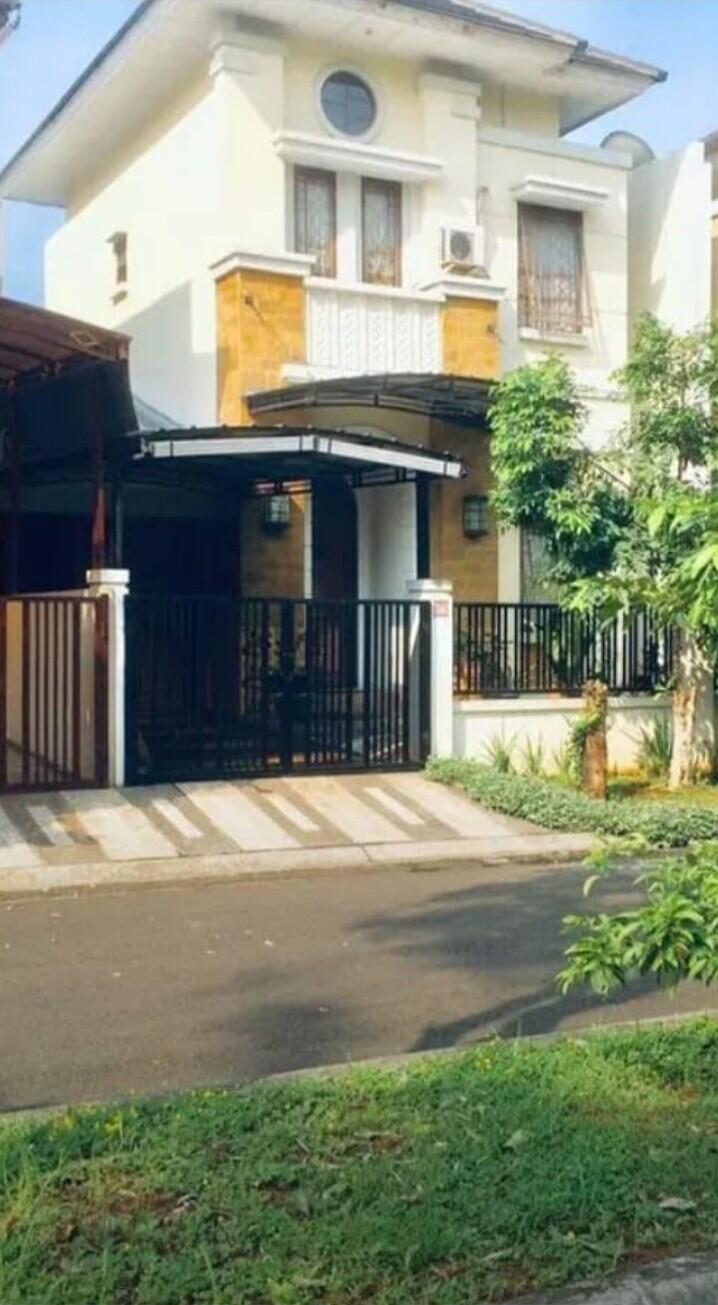 Rumah Gedung Besar Mewah Murah 2 Lantai Di Grand Wisata Bekasi Timur 