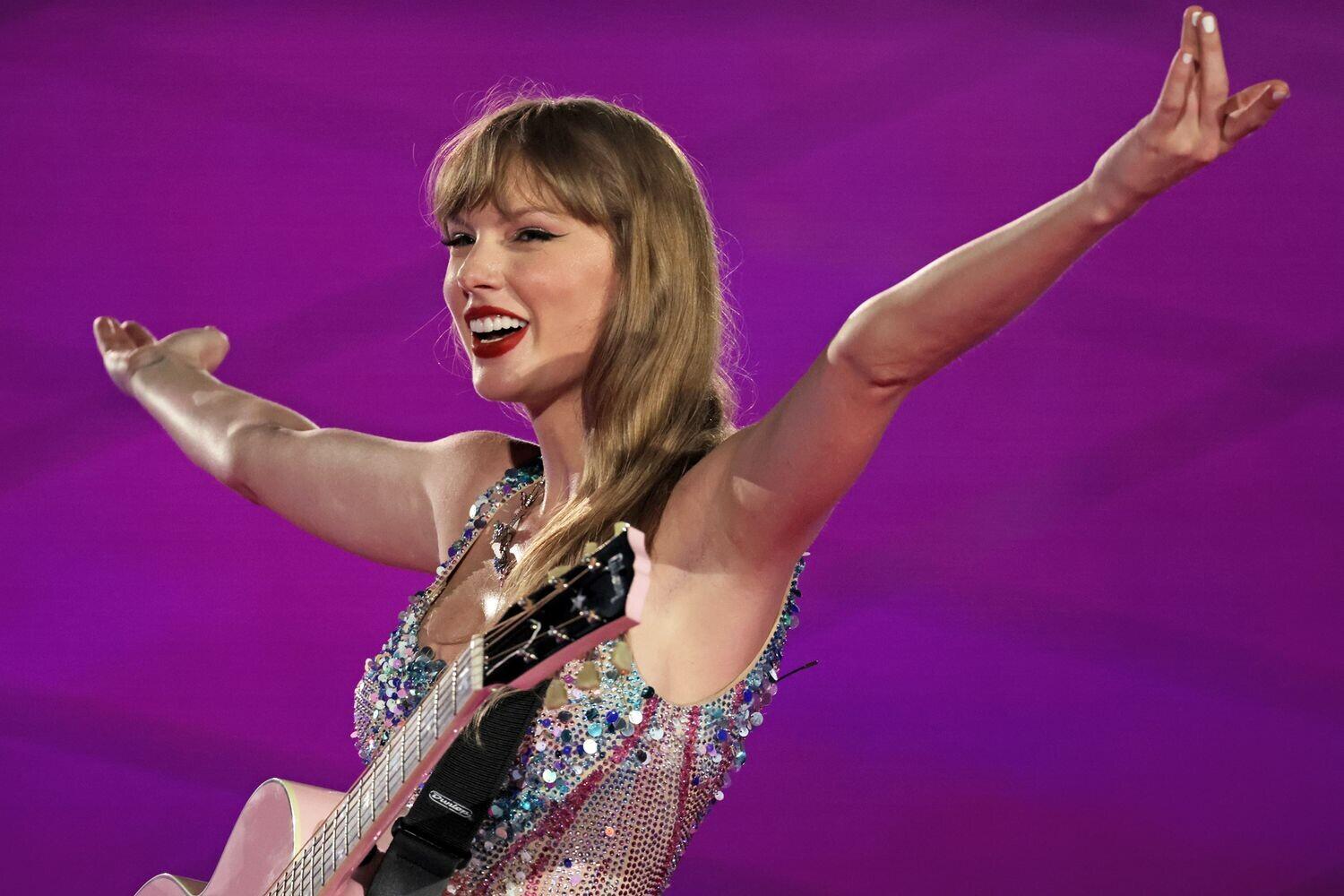 KONSER TAYLOR SWIFT BISA MENGDONKRAK EKONOMI NEGARA?