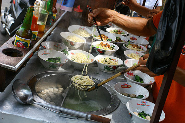 Setrategi dan Tips Bisnis Mie Ayam Cup