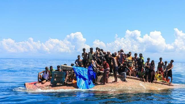 Ngeri! 4 Orang Rohingya Tewas setelah Perahu Mereka Tumpangi Terbalik di Laut Aceh