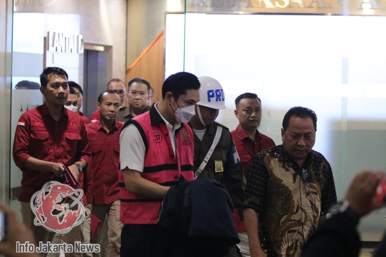 Suami Sandra Dewi,  
Hervey Moeis Ditetapkan Tersangka