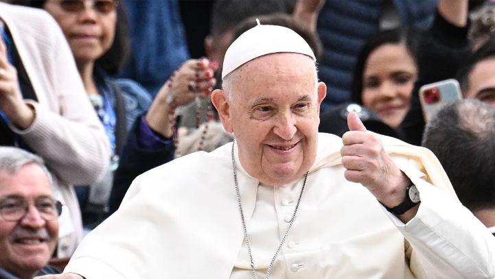 Paus Fransiskus Serukan Cegah Eskalasi Demi Hindari Konflik Meluas di Timur Tengah