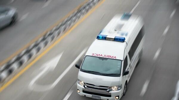 Ambulan Angkut Pemudik Dicegat Polisi, Kebingungan Ditanya Tujuan Rumah Sakit!