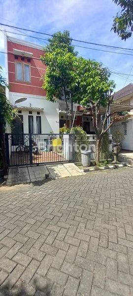 Rumah 2 Lantai Gedung Besar Mewah Murah Di Perumahan Kemang Pratama Bekasi Selatan