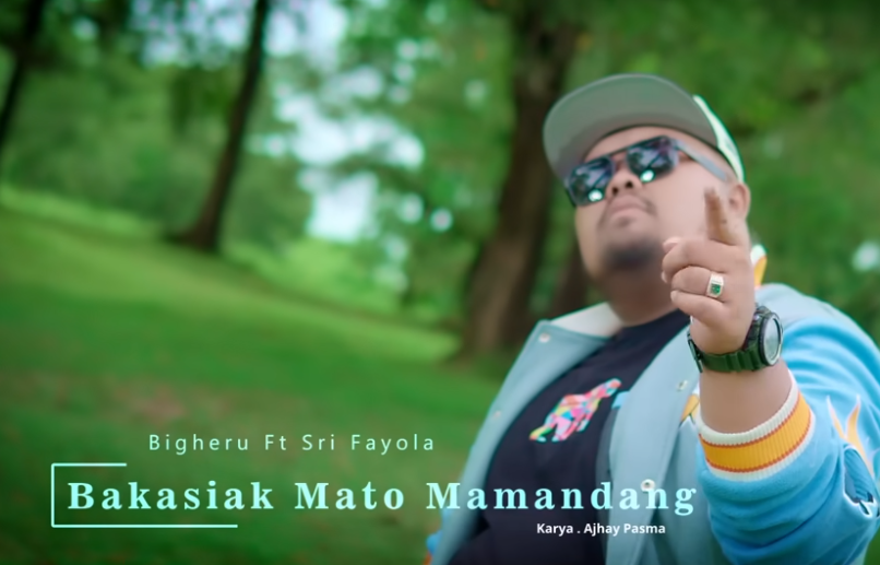 &#91;6.66MB&#93; Download Lagu Big Heru Ft Sri Fayola Bakasiak Mato Mamandang Mp3 Terbaru