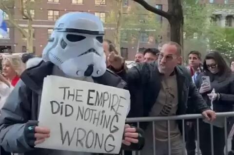 Penggemar Star Wars Bikin Marah Demonstran Pro-Israel di New York

